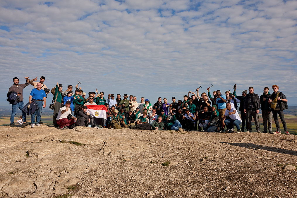 lze69zpfc1s8mqdh6qqyaw05fvxo3399 - 3.jpg